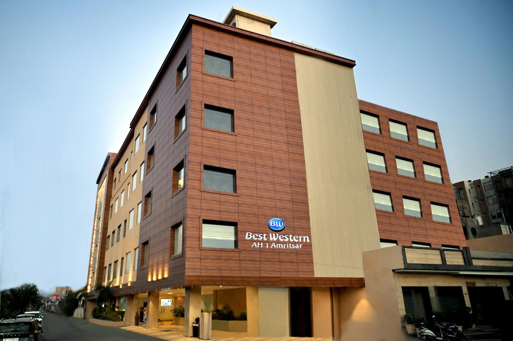Best Western Ah1 Амритсар Екстериор снимка